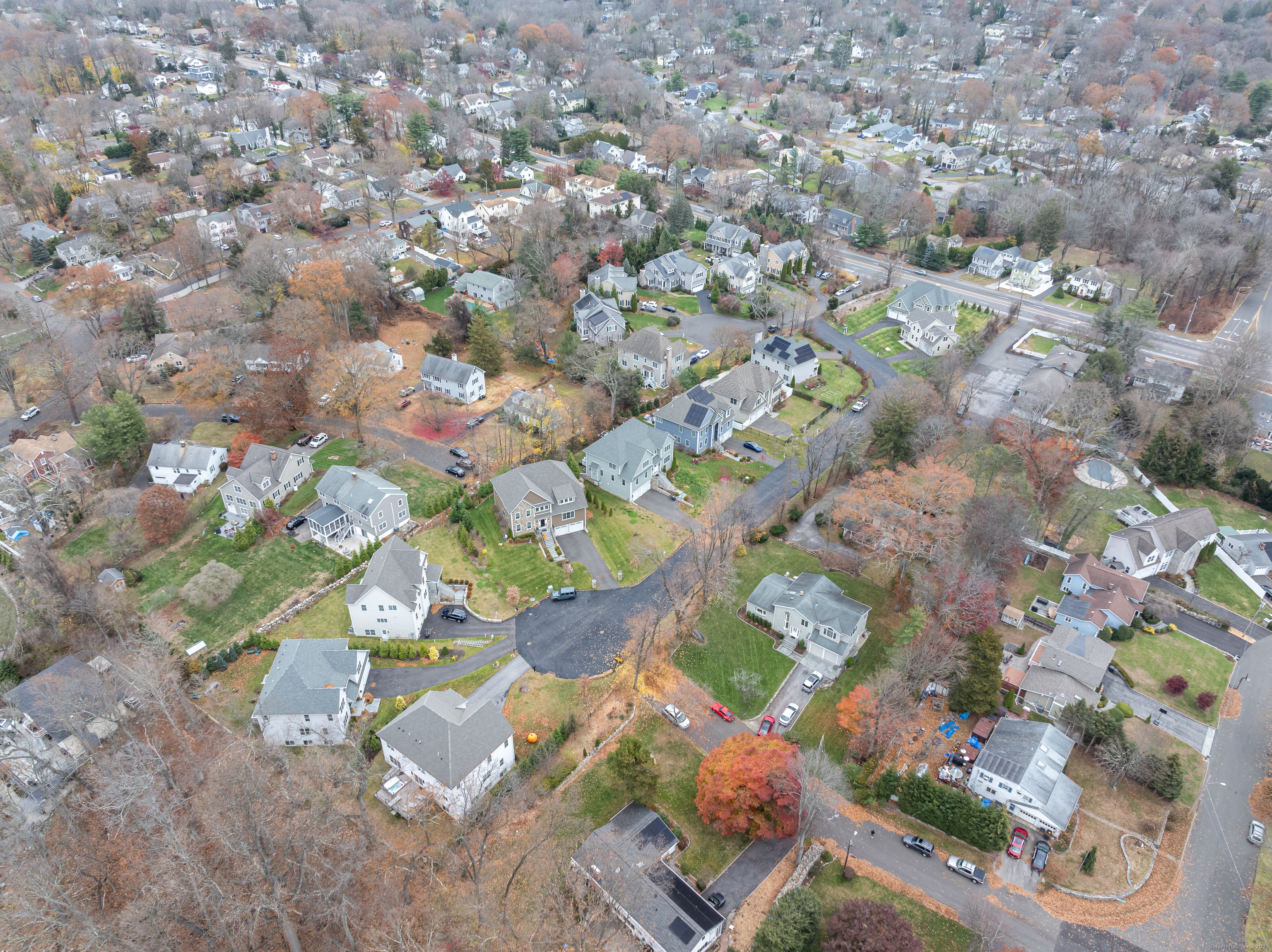 12 Walnut Ridge Court Stamford, CT 06905 - Photo 28 of 32 a city view