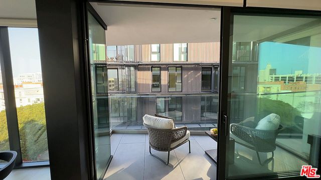 $8,996 | 500 Broadway, Unit 209, Santa Monica, CA 90401