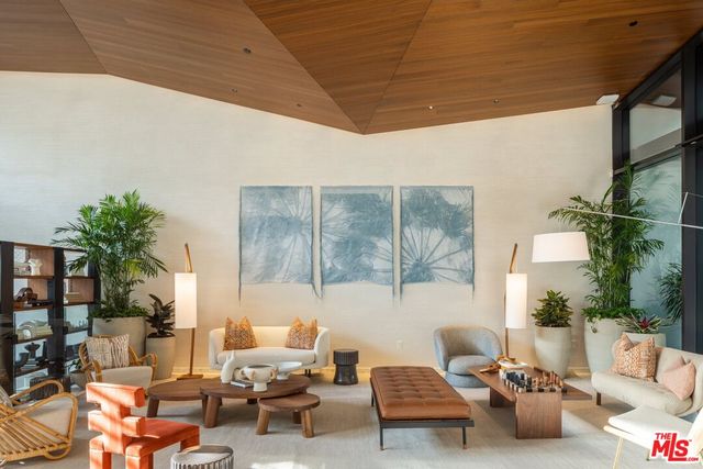 $8,996 | 500 Broadway, Unit 209, Santa Monica, CA 90401