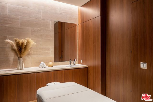 $8,996 | 500 Broadway, Unit 209, Santa Monica, CA 90401