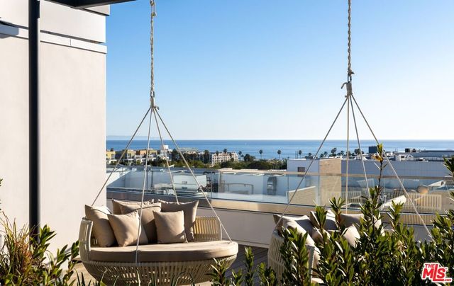 $8,996 | 500 Broadway, Unit 209, Santa Monica, CA 90401