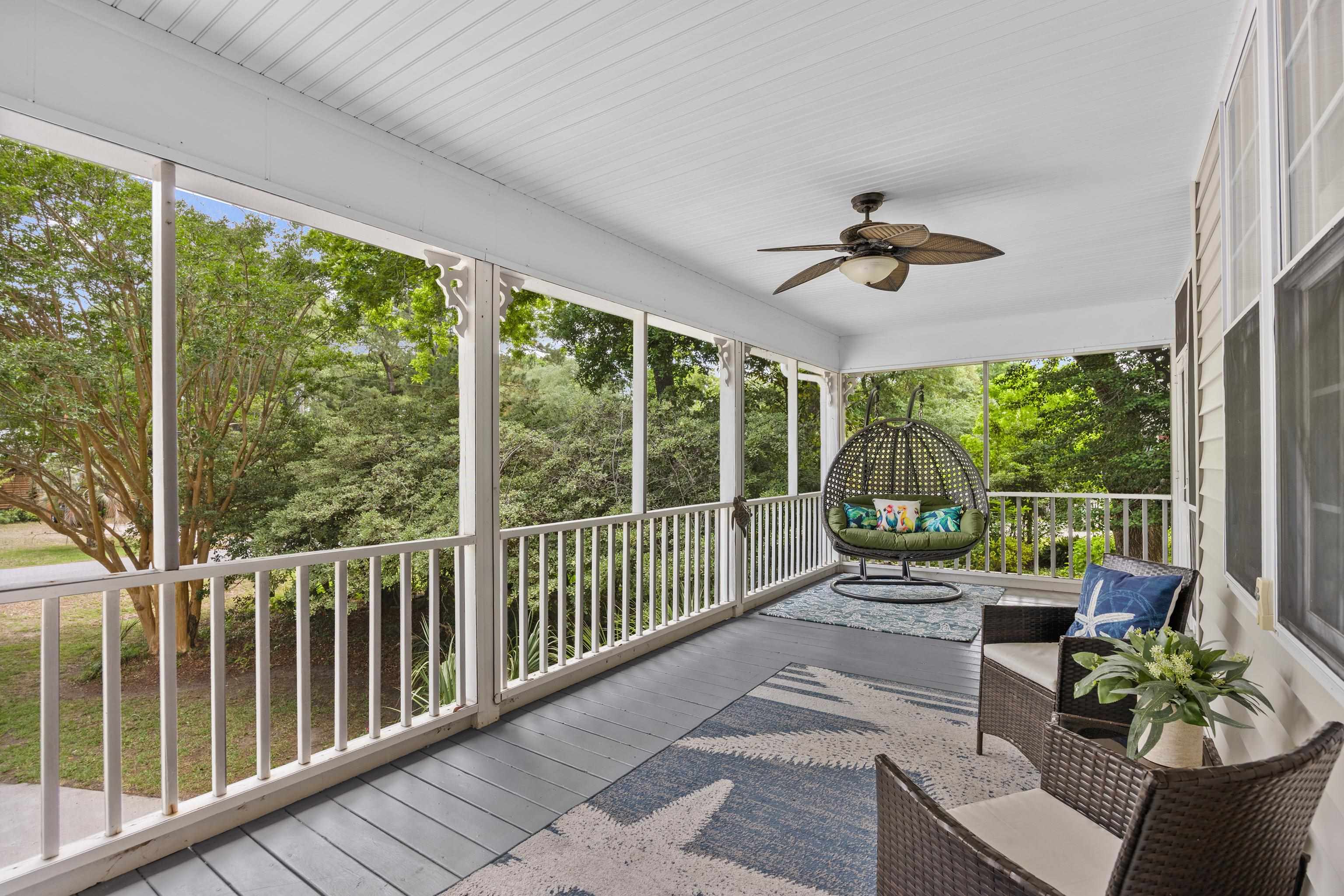 554 Hammock Avenue Murrells Inlet, SC 29576 - Photo 4 of 51