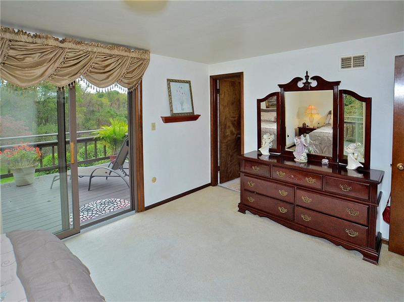 6009 Baker School Road Trafford, PA 15085 - Photo 12 of 25 Gallery Image 12
