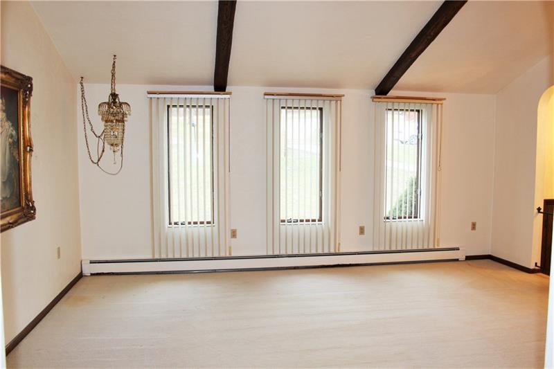6009 Baker School Road Trafford, PA 15085 - Photo 7 of 25 Gallery Image 7