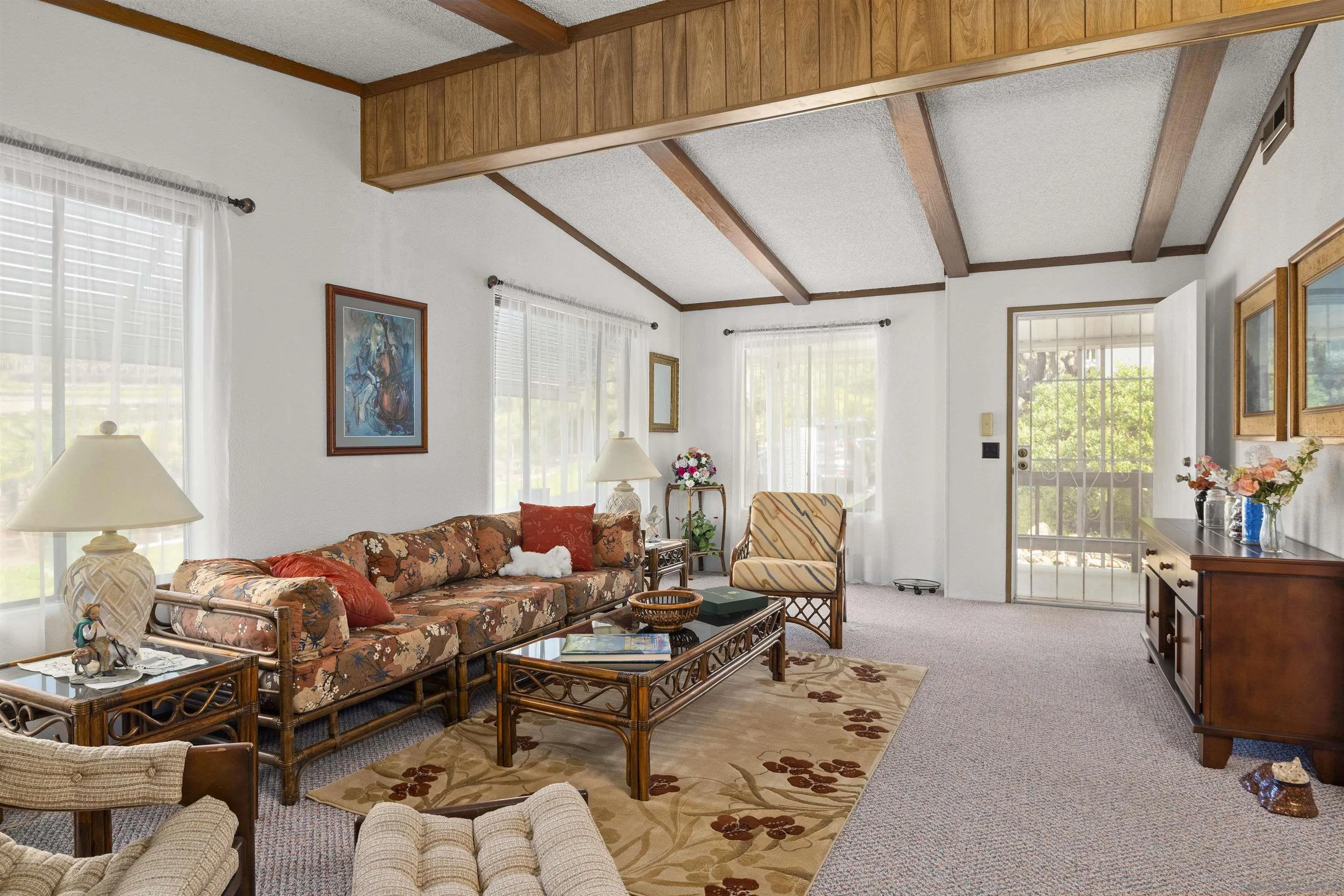 4747 Oak Crest Road, Unit 19 Fallbrook, CA 92028 - Photo 12 of 53 a living room with furniture and a window