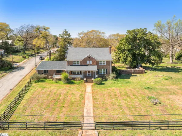$484,900 | 838 South Harper Street, Laurens, SC 29360