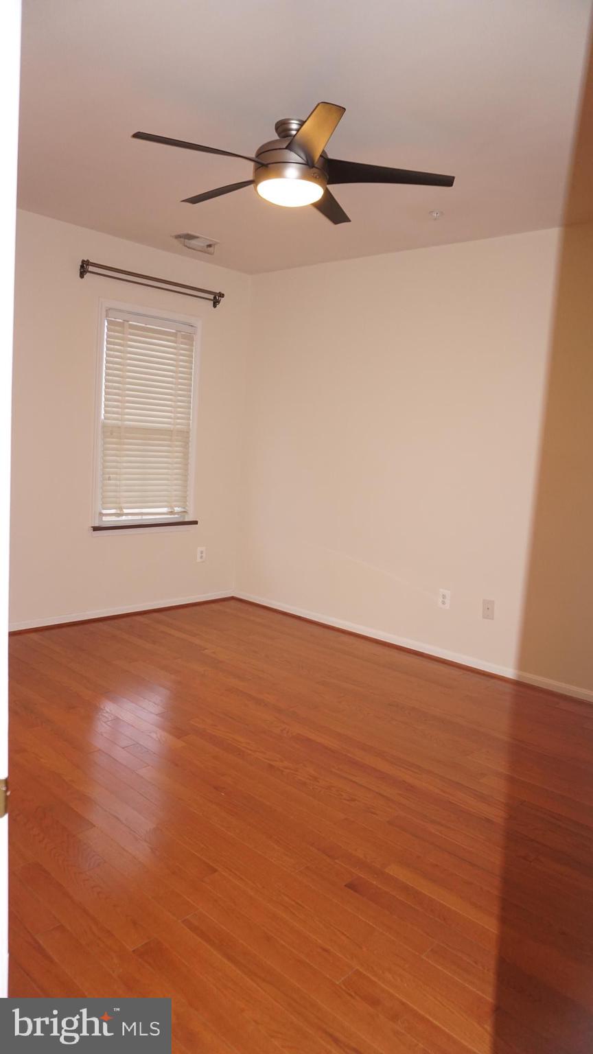 405 Main Street Gaithersburg, MD 20878 - Photo 13 of 26 Bedroom 1