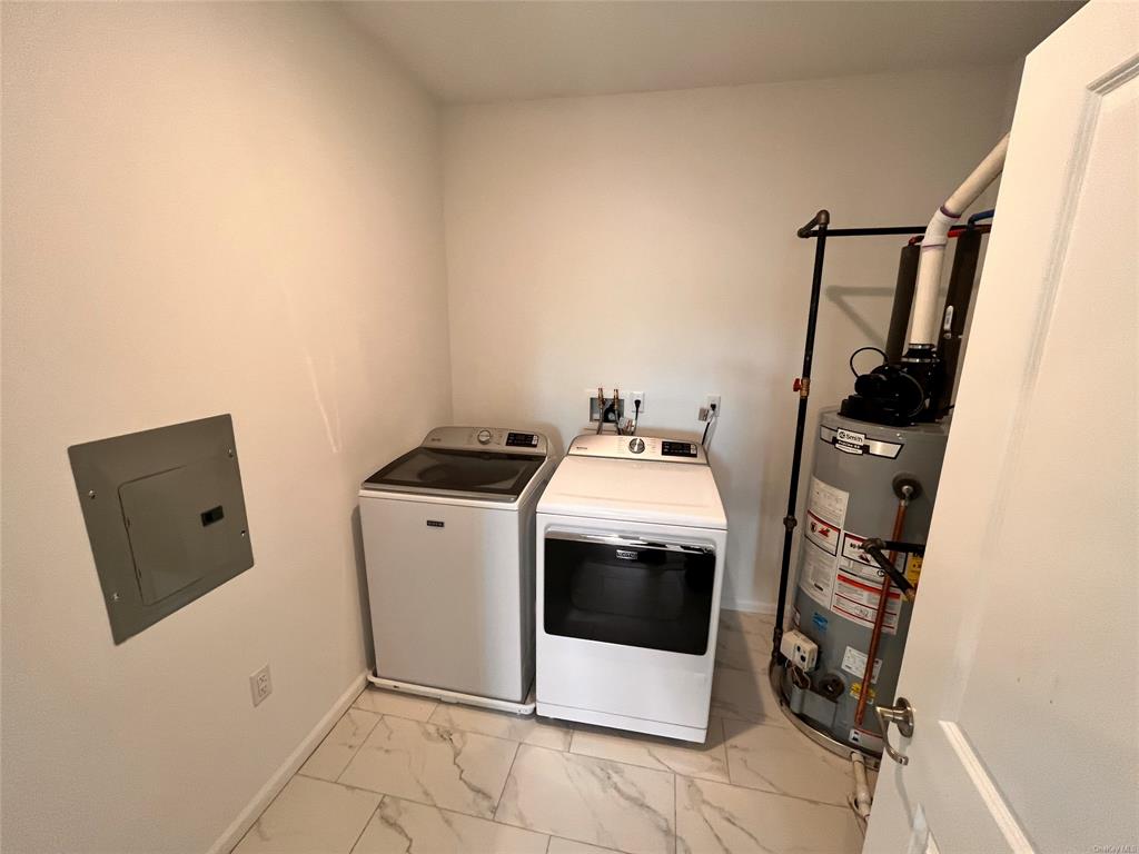 227 Tower Ridge Circle, Unit 227 Middletown, NY 10941 - Photo 7 of 16 Laundry area with washer/gas dryer.