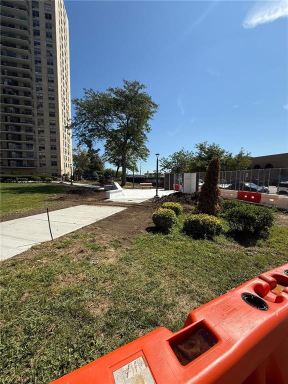 601 Surf Avenue, Unit 20J Brooklyn, NY 11224 - Photo 29 of 46 a view of a backyard