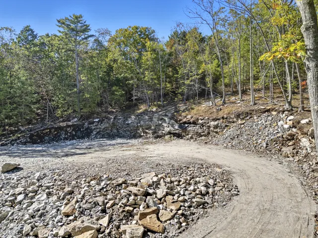 $1,899,000 | 56 South Freeport Road, Freeport, ME 04032