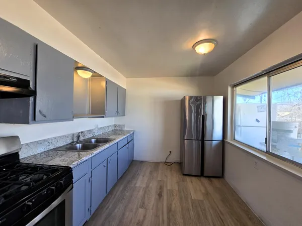 $825,000 | 2452 South 9th Street, Fresno, CA 93725