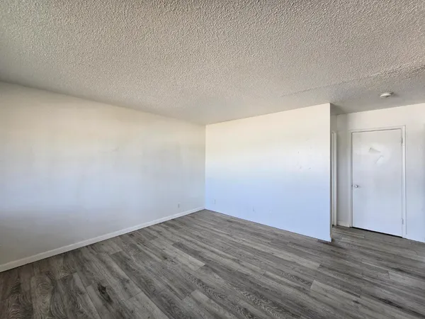 $825,000 | 2452 South 9th Street, Fresno, CA 93725