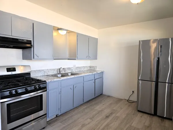 $825,000 | 2452 South 9th Street, Fresno, CA 93725