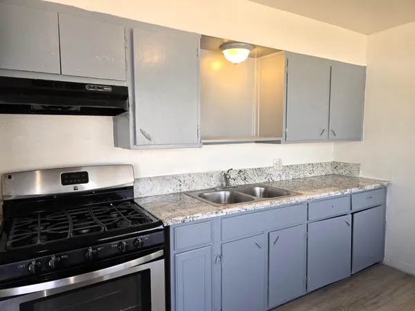 $825,000 | 2452 South 9th Street, Fresno, CA 93725