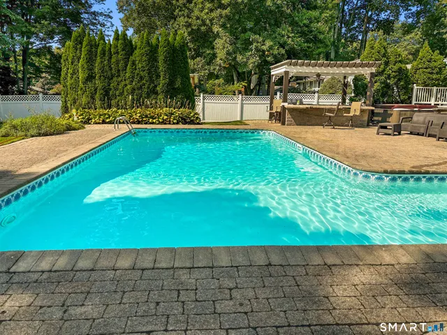 $535,000 | 100 Lynwood Drive Extension, Cheshire, CT 06410