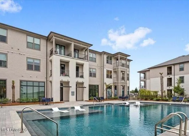 $275,000 | 2501 Bienville Boulevard, Unit 331, Ocean Springs, MS 39564