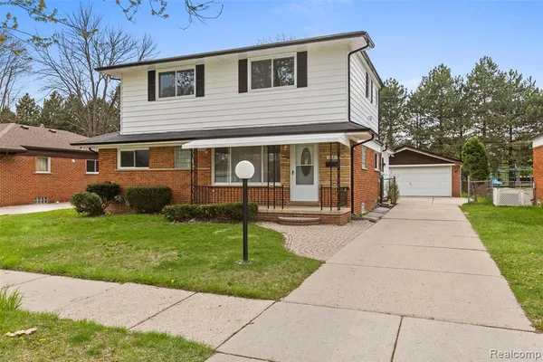 $335,000 | 25807 Audrey Avenue, Warren, MI 48091