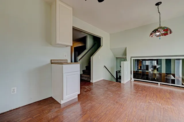 $279,900 | 654 Alan Drive, Lake Orion, MI 48362