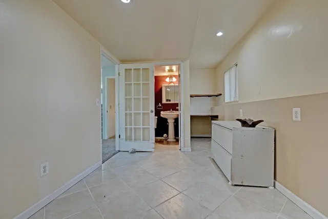 $279,900 | 654 Alan Drive, Lake Orion, MI 48362