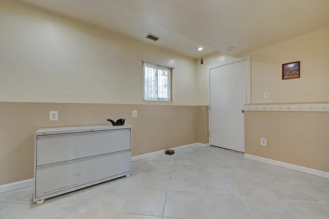 $279,900 | 654 Alan Drive, Lake Orion, MI 48362