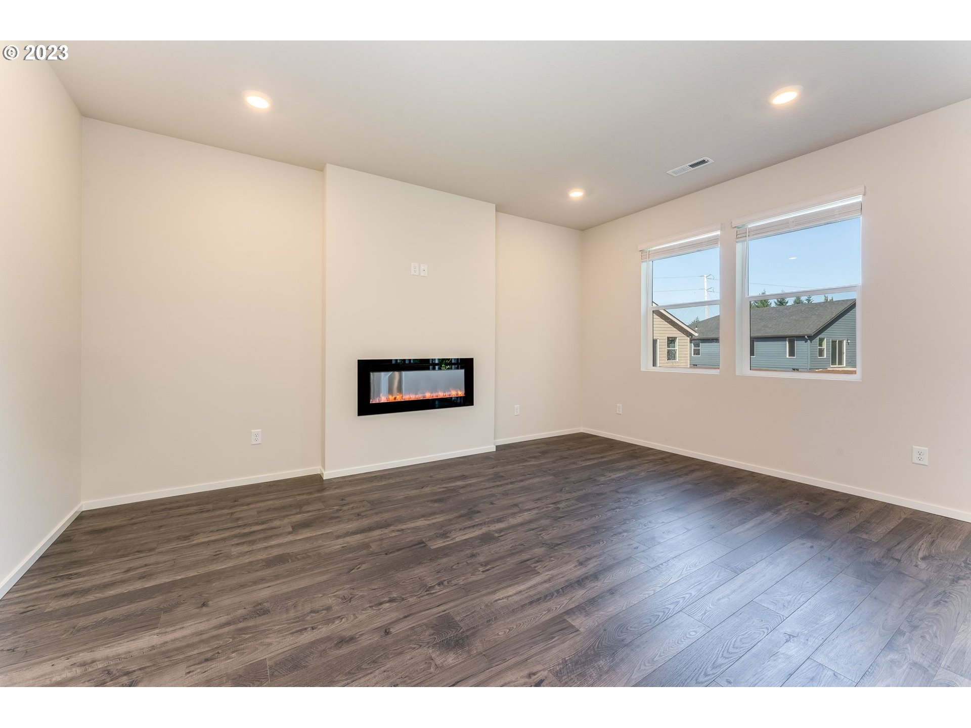 103 Cedar Springs Loop Kalama, WA 98625 - Photo 4 of 32 Gallery Image 4