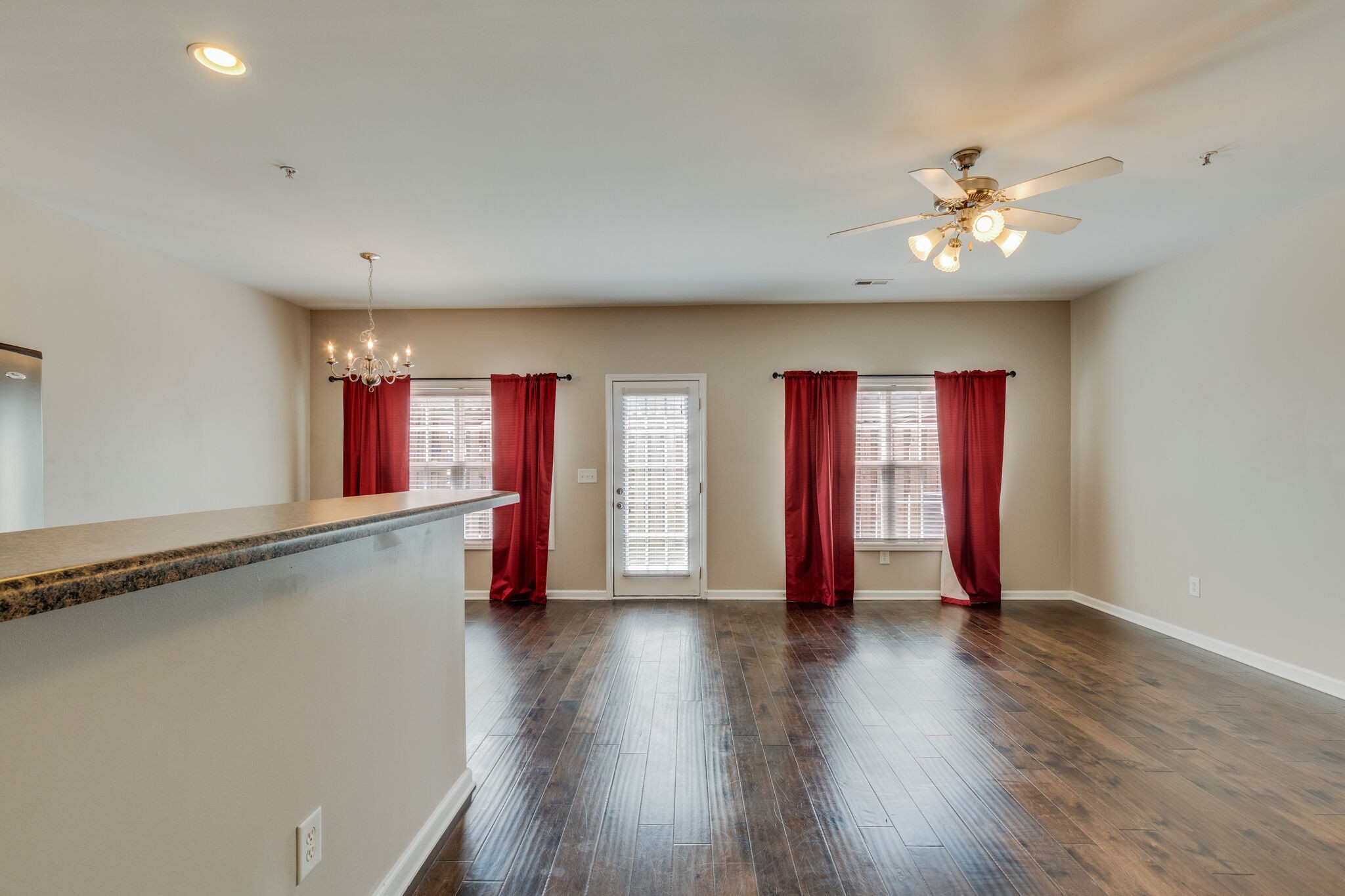 4017 Clinton Lane Spring Hill, TN 37174 - Photo 9 of 31 Gallery Image 9