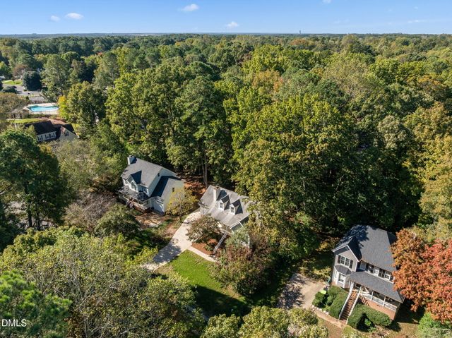 $469,000 | 2003 Chedington Drive, Apex, NC 27502