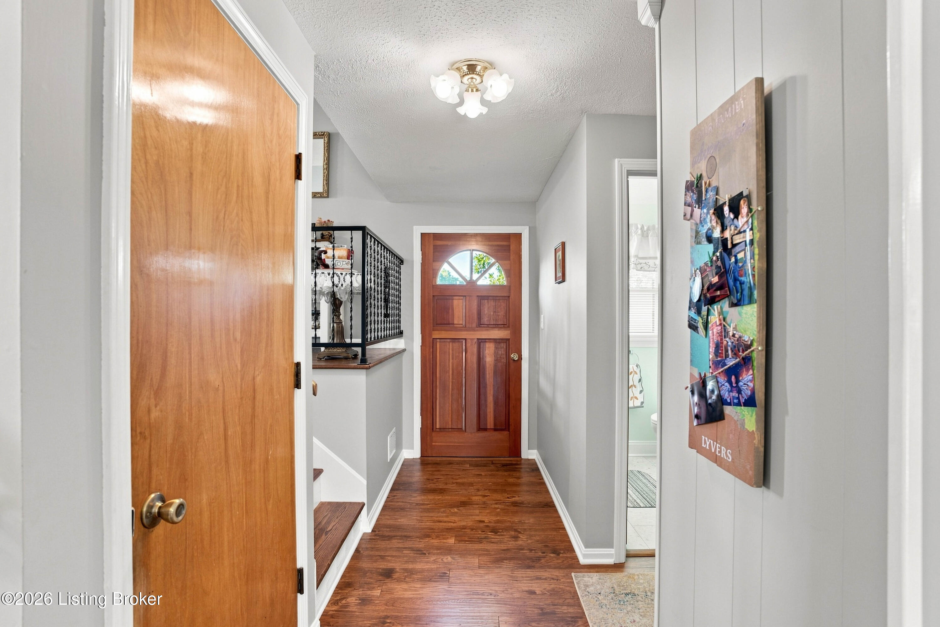 6217 Maywick Road Louisville, KY 40272 - Photo 19 of 46 DSC09337 2