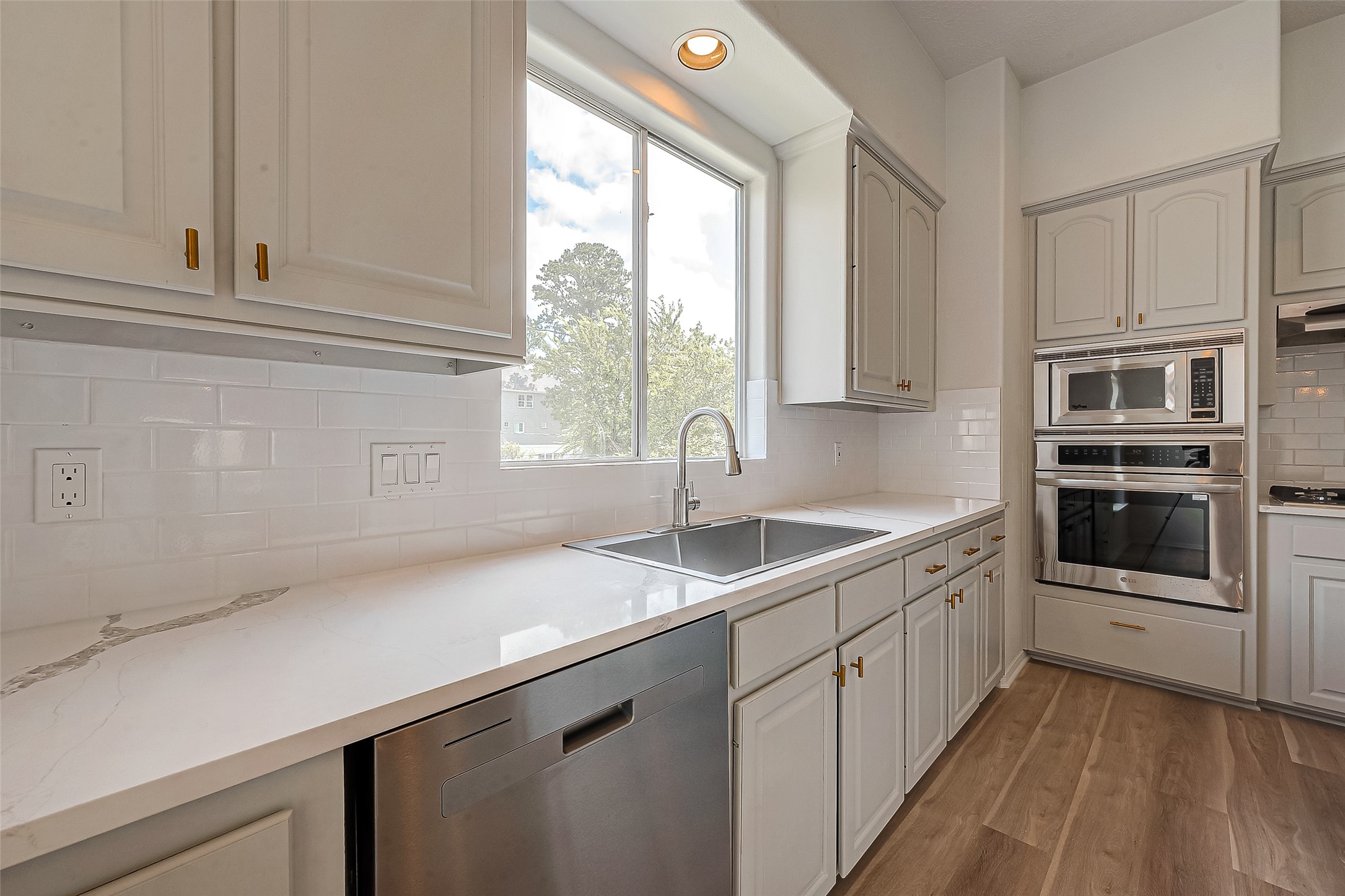 2150 Stacy Knoll Houston, TX 77008 - Photo 22 of 40
