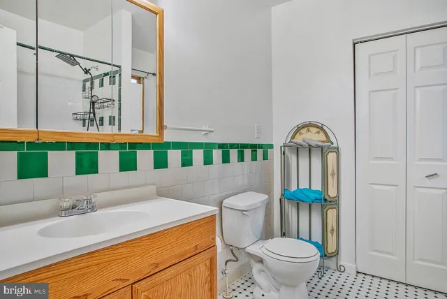 $360,000 | 309 George Avenue, Essex, MD 21221