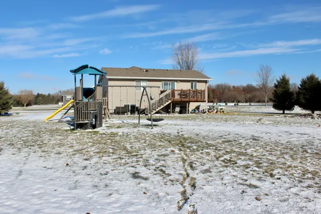 $319,000 | 16953 739th Street, Hayfield, MN 55940