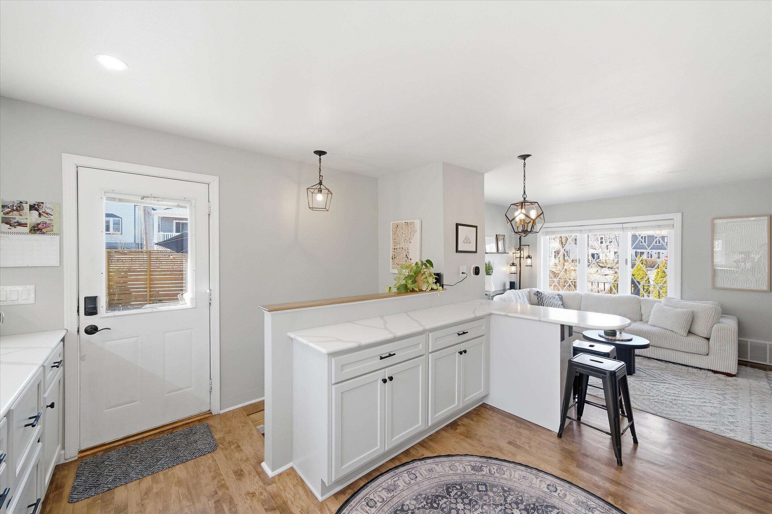 2801 East Rhode Island Avenue Milwaukee, WI 53207 - Photo 11 of 35 Plenty of Prep Space!