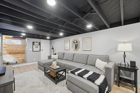 $389,900 | 2801 East Rhode Island Avenue, Milwaukee, WI 53207