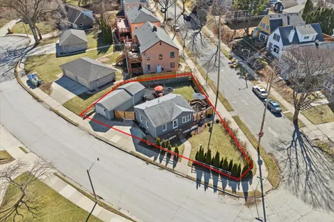 $389,900 | 2801 East Rhode Island Avenue, Milwaukee, WI 53207