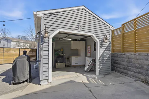 $389,900 | 2801 East Rhode Island Avenue, Milwaukee, WI 53207