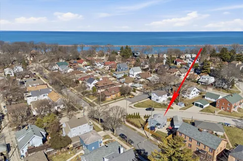 $389,900 | 2801 East Rhode Island Avenue, Milwaukee, WI 53207