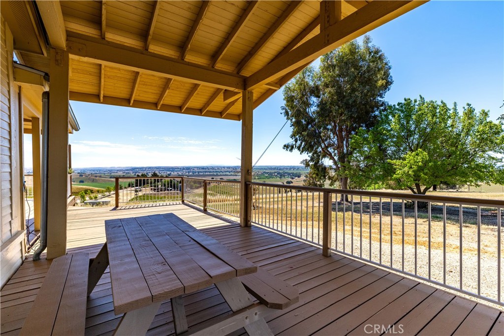 1876 Rancho Lomas Way San Miguel, CA 93451 - Photo 4 of 75