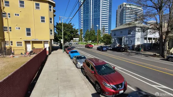 $1,495,000 | 913 Martin Luther King Jr Way, Oakland, CA 94607