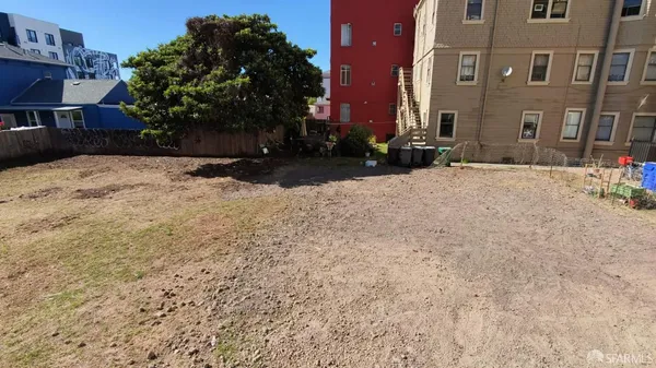 $1,495,000 | 913 Martin Luther King Jr Way, Oakland, CA 94607