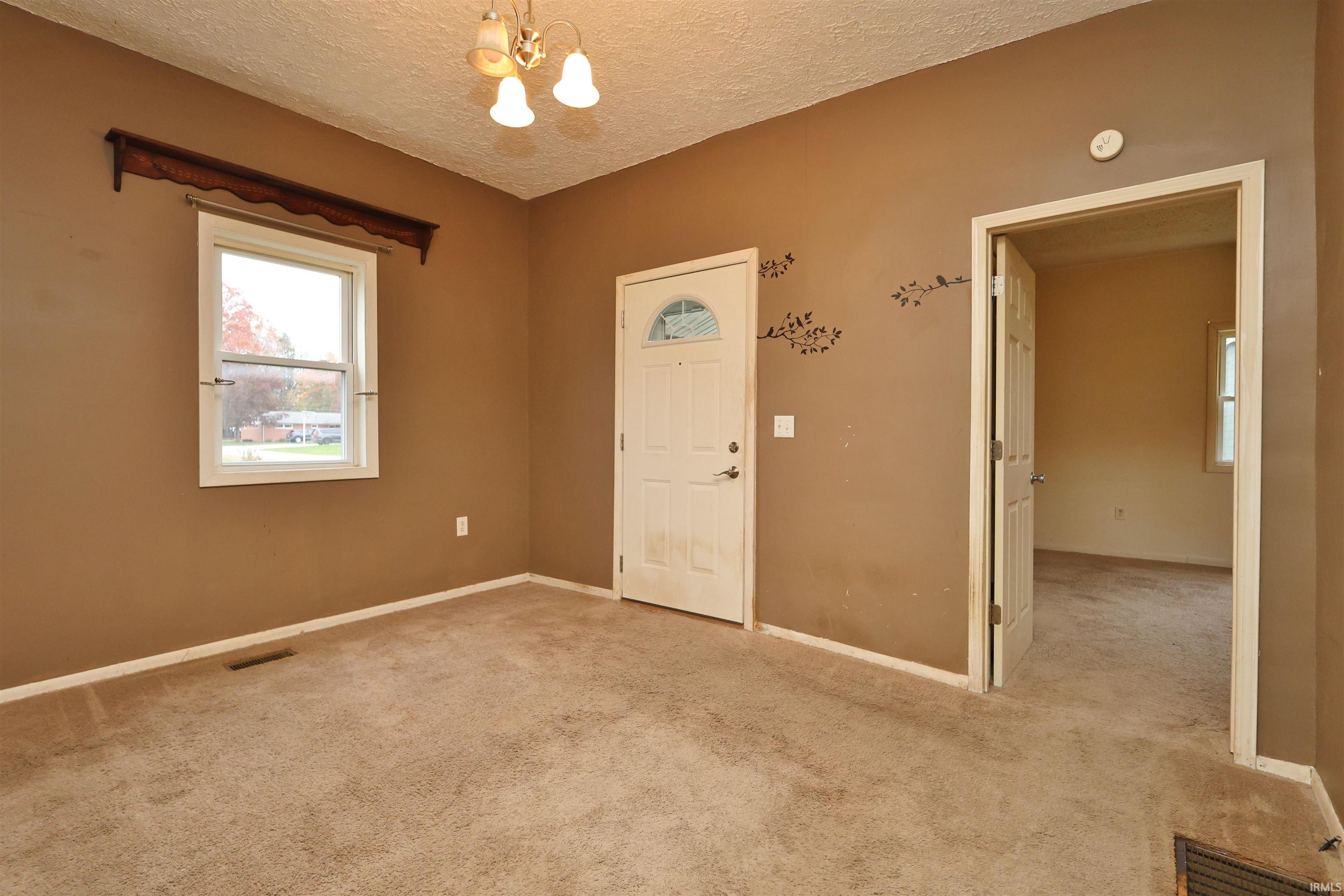 323 East 1st Street Fairmount, IN 46928 - Photo 2 of 11