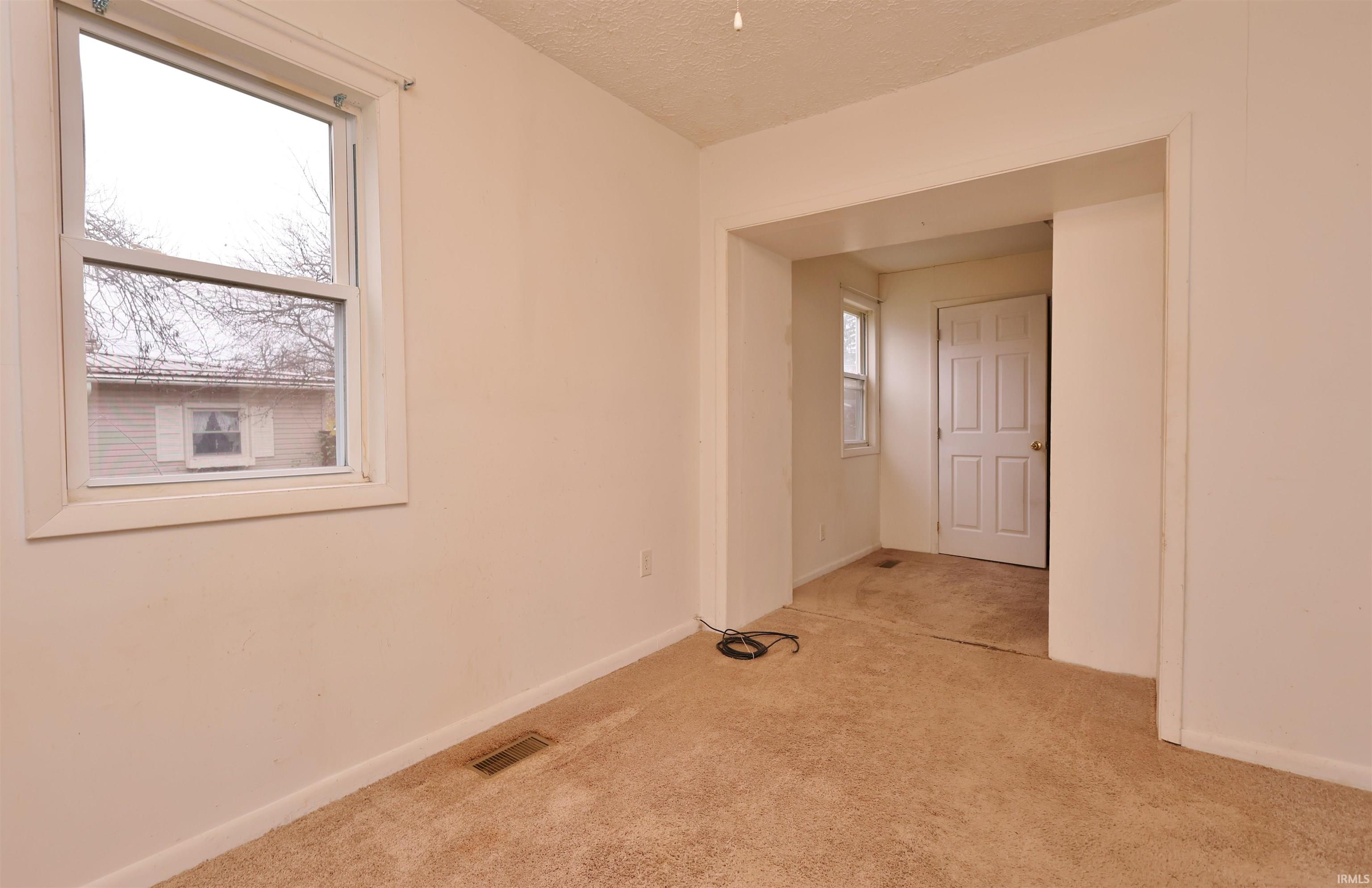 323 East 1st Street Fairmount, IN 46928 - Photo 8 of 11