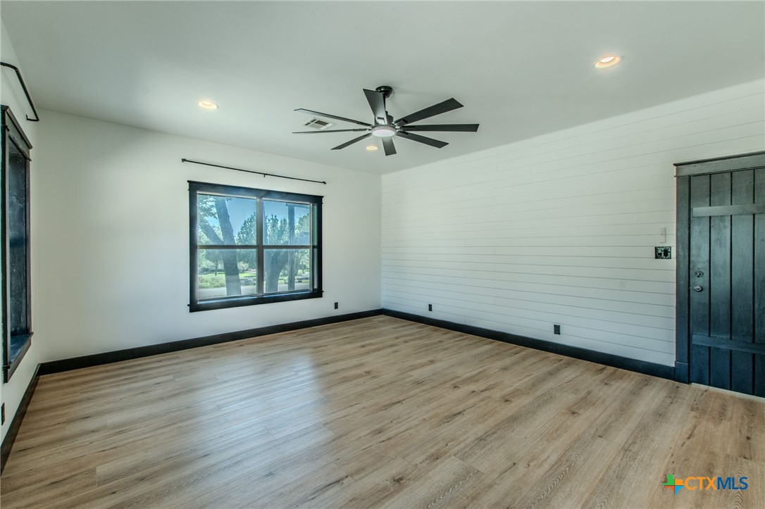 466 Arrowhead Point Road, Unit A Belton, TX 76513 - Photo 11 of 33 Gallery Image 11