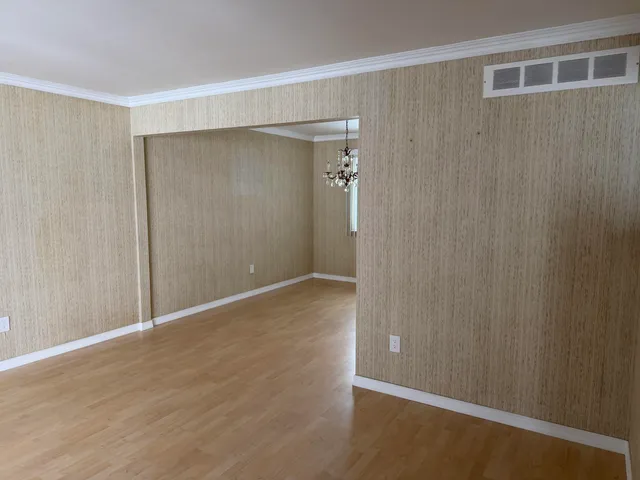 $2,895 | 3550 Kings Point Drive, Troy, MI 48083