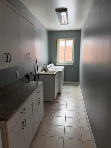 $2,895 | 3550 Kings Point Drive, Troy, MI 48083