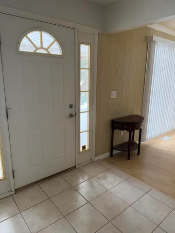 $2,895 | 3550 Kings Point Drive, Troy, MI 48083