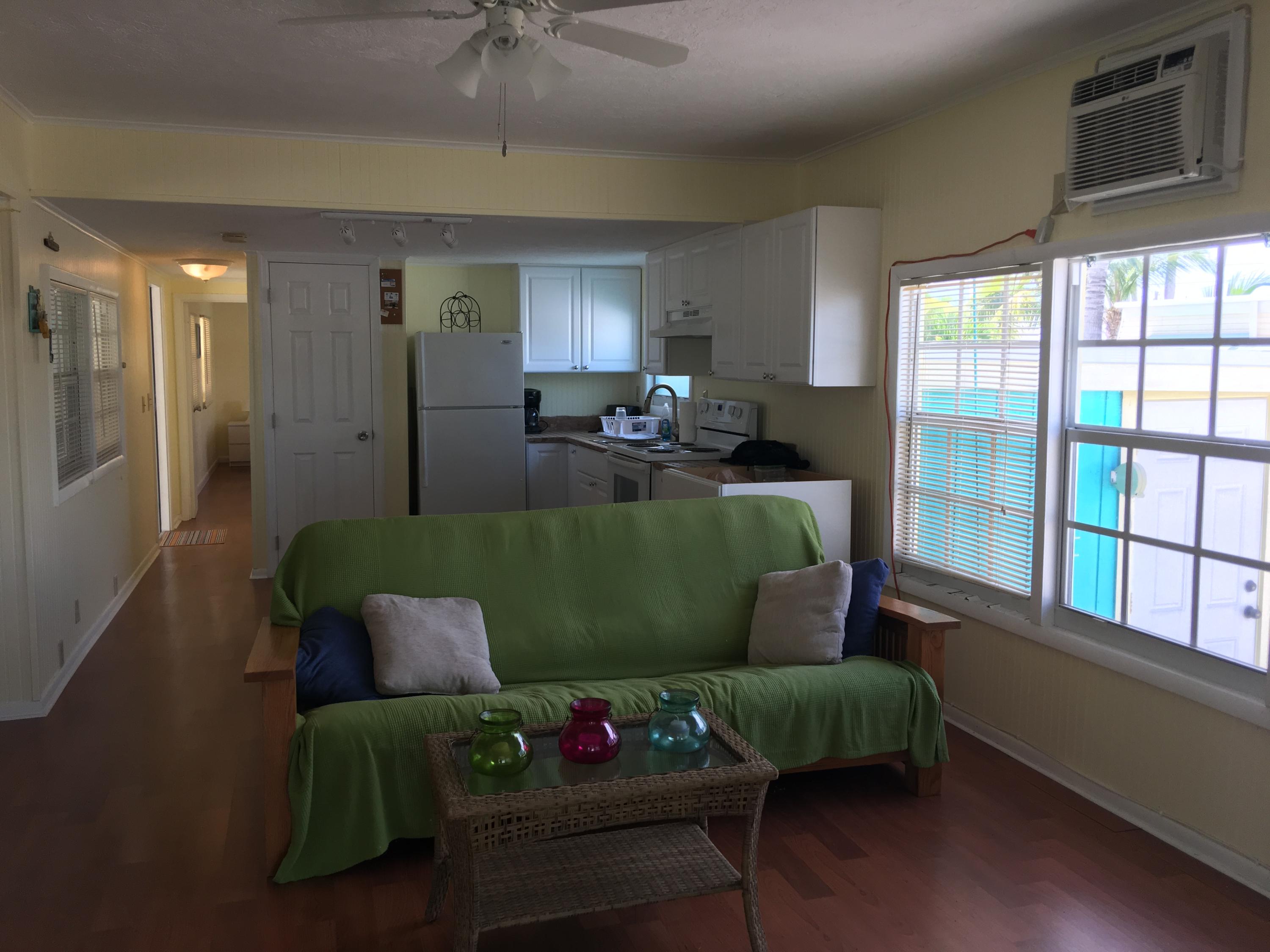 146 Long Key Road Key Largo, FL 33037 - Photo 9 of 18 Livingroom