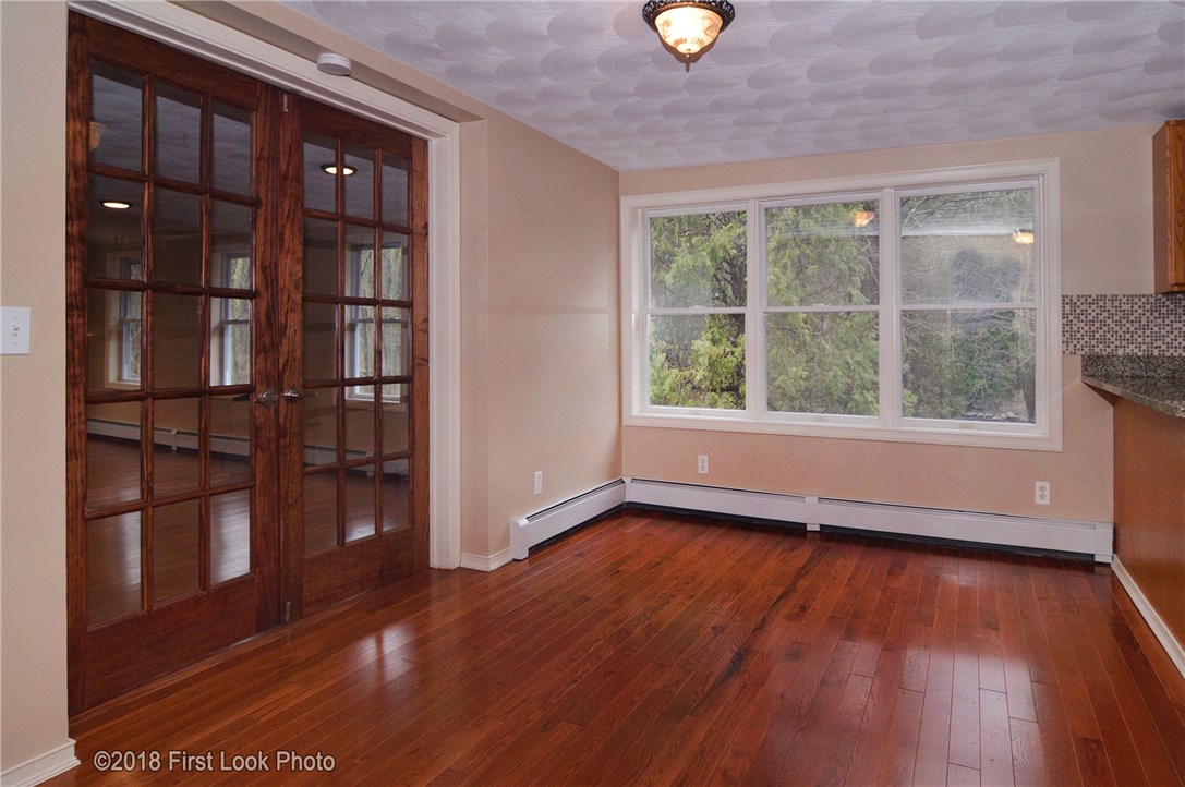 514 Franklin Road Coventry, RI 02816 - Photo 8 of 24