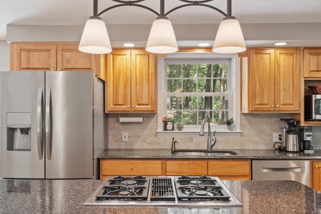 46 Jewett Street Georgetown, MA 01833 - Photo 11 of 42