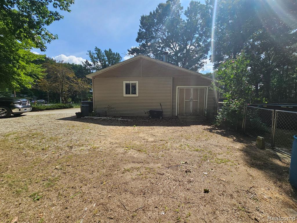 15246 Ripple Drive Linden, MI 48451 - Photo 40 of 44 Gallery Image 40