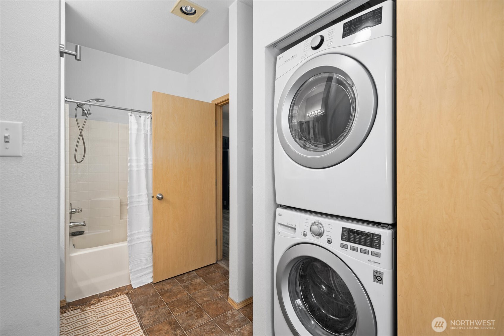 2800 Southeast 8th Street, Unit 2133 Renton, WA 98058 - Photo 17 of 23 Gallery Image 17
